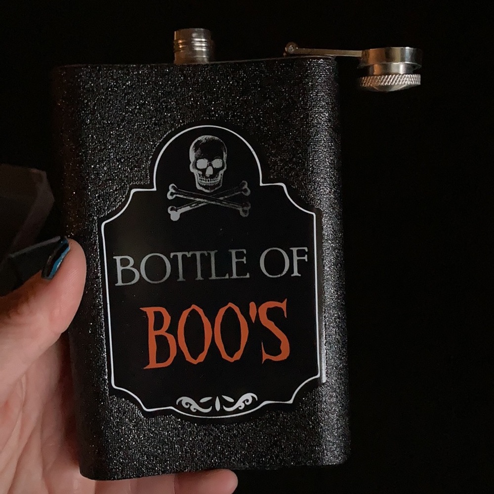 NWT ✨Sparkly☠️Spooky✨Glitter🥃FLASK